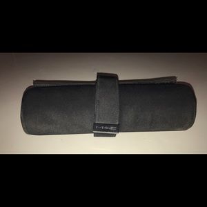 MAC Cosmetics Large Brush Roll